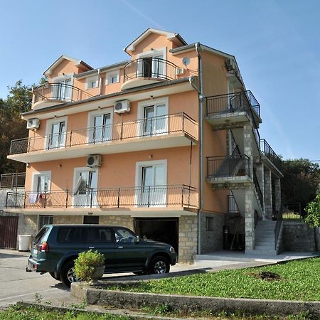 Apartments Pelle Teodo Esterno foto